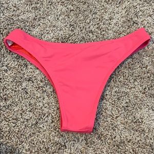 Pink bikini bottoms👙